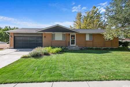 2755 W Mocha Cir Taylorsville, UT 84129