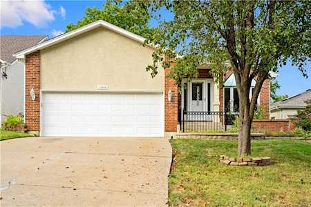 11010 W 99th St Overland Park, KS 66214