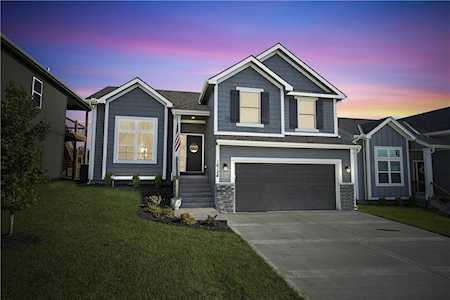 16124 Giorgia St Parkville, MO 64152
