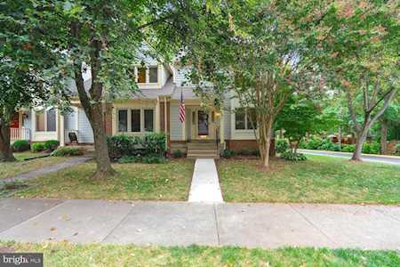 12520 North Lake Ct Fairfax, VA 22033