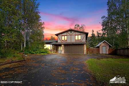 14543 Terrace Ln Eagle River, AK 99577