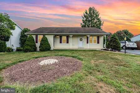 219 W Springville Rd Boiling Springs, PA 17007