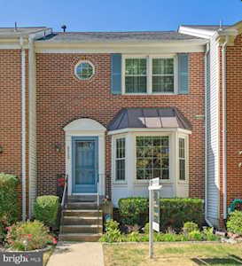 6620 Sky Blue Ct Alexandria, VA 22315