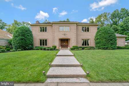 1104 Dunaway Dr Mclean, VA 22101