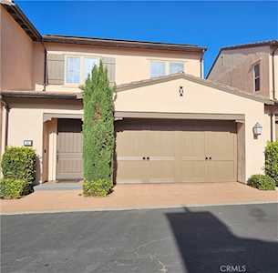 31 Shellbark #19 Irvine, CA 92618