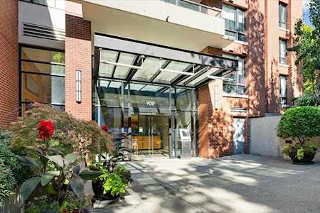 909 Mainland Street #3206 Vancouver, BC V6B 1S3