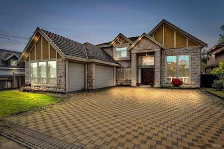 9728 Saunders Road Richmond, BC V7A 2B4
