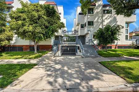 345 W Acacia Ave #14 Glendale, CA 91204