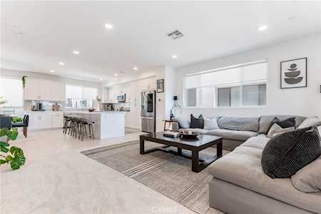 13161 W Victory Blvd Valley Glen, CA 91401