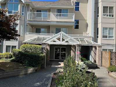 13475 96 Avenue #104 Surrey, BC V3V 1Y8