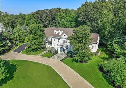 16 Kendra Drive Sudbury, MA 01776
