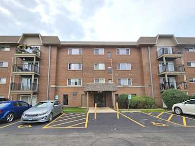 2301 Beau Monde Ln #204 Lisle, IL 60532