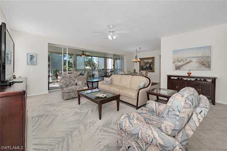 750 Waterford Dr #201 Naples, FL 34113