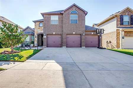 2813 Stackhouse Street Fort Worth, TX 76244