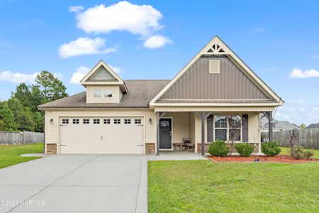 904 Merlin Ct Jacksonville, NC 28546