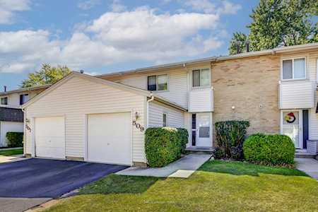 509 Jill Ln Bolingbrook, IL 60440