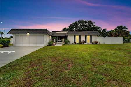 702 Brannen CIRCLE Sun City Center, FL 33573