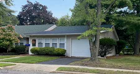 136B Sunflower Dr Lakewood, NJ 08701