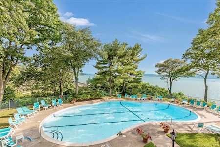 16 Rockledge Ave #2M-2 Ossining, NY 10562