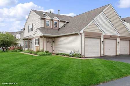 2511 Sheehan Dr #204 Naperville, IL 60564