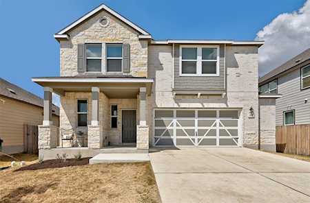 279 Crimson LN Kyle, TX 78640