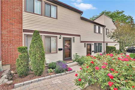 413 Country Club Ln Pomona, NY 10970