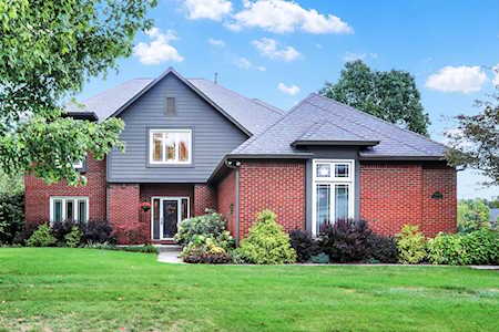 1534 Cricklewood Way Zionsville, IN 46077
