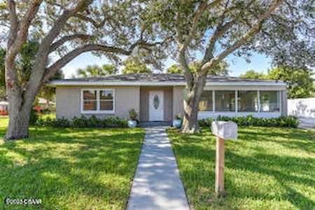 326 Ribault Avenue Daytona Beach, FL 32118
