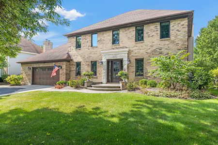 1639 Riparian Dr Naperville, IL 60565