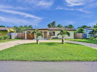 1525 NE 27th St Wilton Manors, FL 33334