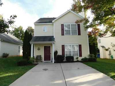 924 Roxy Street Raleigh, NC 27610