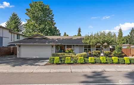 9933 NE 204th Place Bothell, WA 98011