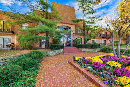 1220 Park Ave W #114 Highland Park, IL 60035