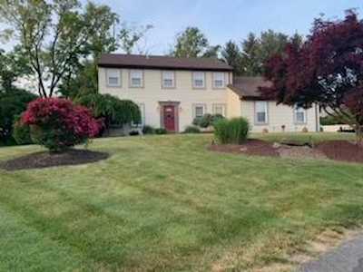 3842 Fairlee Ct Bethlehem, PA 18020