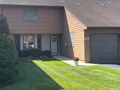 195 Scarlett Dr #195 Commack, NY 11725