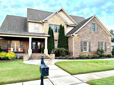 3 Holly Park Blvd Huntsville, AL 35824