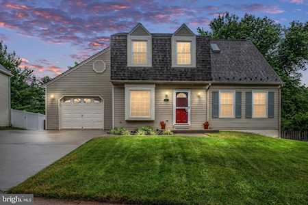 14512 Oak Cluster Dr Centreville, VA 20120