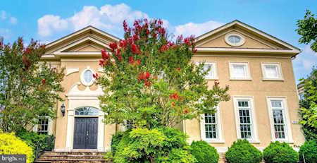15713 Spyglass Hill Loop Gainesville, VA 20155