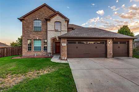 541 Kenilworth Avenue Oak Point, TX 75068