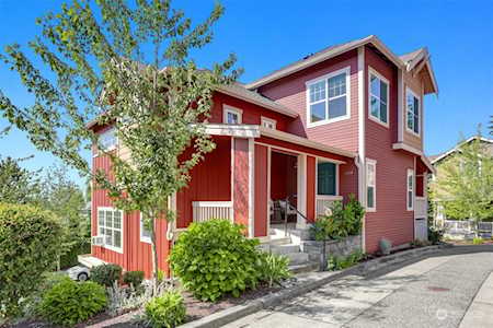 1984 17th Ave NE Issaquah, WA 98029