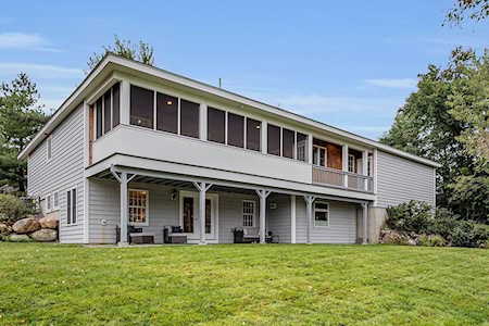 3 Farmstead Way Acton, MA 01720