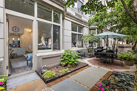 20 2nd St #105 Jersey City, NJ 07302
