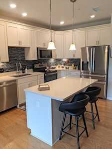 11 Peters Farm Way #109 Westborough, MA 01581