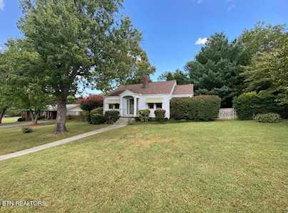 708 Columbus St Maryville, TN 37804
