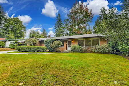 4216 83rd Ave SE Mercer Island, WA 98040
