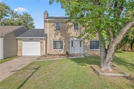 932 Woodhue Ct Virginia Beach, VA 23450