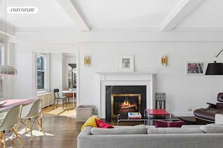 242 E 19th St #4B New York, NY 10003