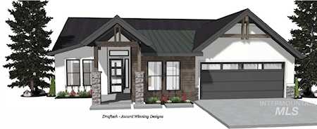 6121 N Dodgin Ave. Garden City, ID 83714