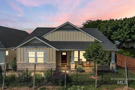 2920 N Bullock Pl Meridian, ID 83646-7068