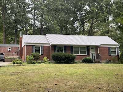 305 Shady Hollow Rd Dickson, TN 37055